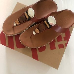 Fit flop sandals